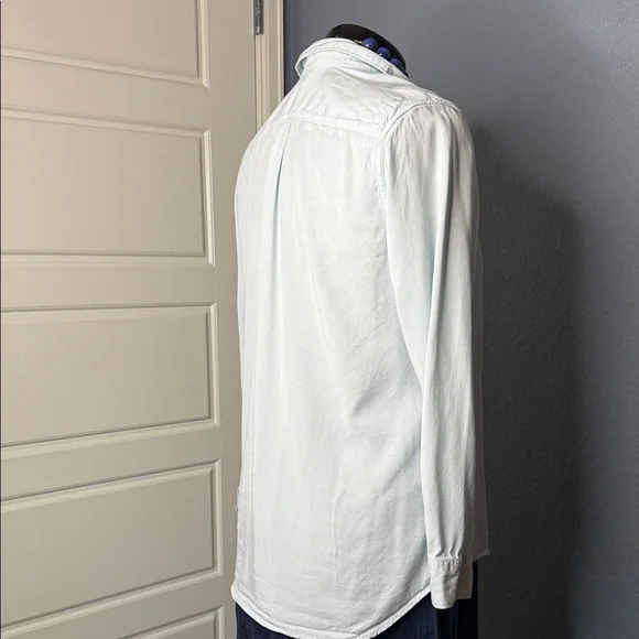 Eddie Bauer Light Blue Button Up Shirt Women’s L Tencel Rayon Soft Casual - Picture 6 of 11
